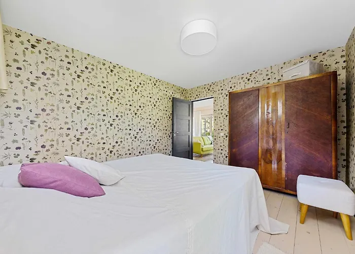 Villa Pine Forest House